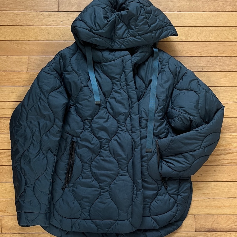 Alp N Rock Women's Puffer Jacket in Navy